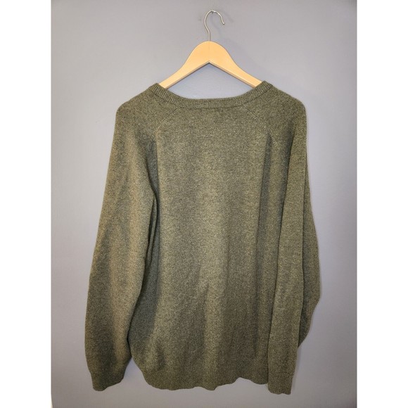 L.L. Bean Sweater Men's XL‎ Green Long Sleeve Pullover V-Neck 100% Lamb's Wool - Picture 3 of 6